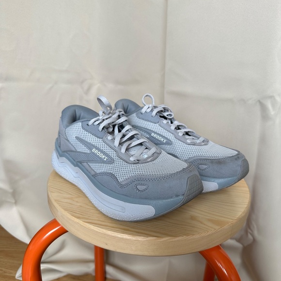 Men’s Brooks Ghost Max SE Running Shoes– Size 8 (EU 41 / 26 cm / UK 7) - Picture 2 of 7